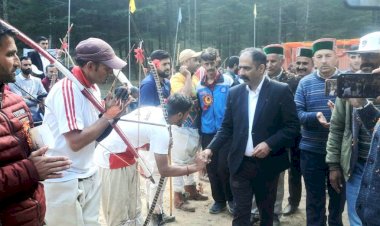 प्रदेश की प्राचीन संस्कृति को संजोए रखने में मेले व त्यौहार निभाते हैं महत्वपूर्ण भूमिका - अनिरुद्ध सिंह