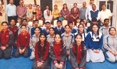 ज़िलास्तरीय बाल विज्ञान कोंग्रेस में ए वी एन स्कूल के विद्यार्थियों का दबदबा