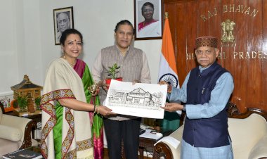 मुख्य सचिव प्रबोध सक्सेना ने   राज्यपाल राज्यपाल  से भेंट की