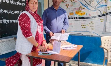 एसडीएम ने किया मतदान केंद्रों का औचक निरीक्षण