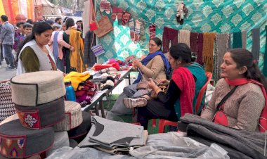 रेणुका मेले में स्वयं सहायता समूहों के खूब बिक रहे हैं स्थानीय उत्पाद