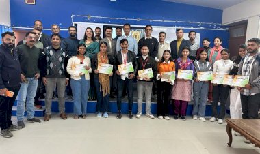 सुजानपुर कालेज ने पहला और हमीरपुर कालेज ने दूसरा स्थान हासिल किया आबकारी विभाग के स्थापना दिवस पर आयोजित की प्रश्नोत्तरी