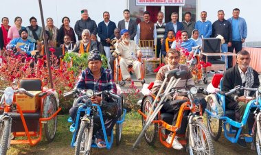 जिला में 322  दिव्यांग व्यक्तियों को लगभग 35 लाख रुपए से बांटे गए 435 सहायक उपकरण: उपायुक्त