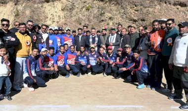 शिक्षा मंत्री ने बुशहर क्षेत्र में युवक मंडल कायना द्वारा आयोजित तीसरी क्रिकेट प्रतियोगिता के समापन अवसर पर मुख्यातिथि के रूप में शिरकत