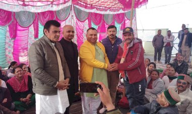 3 गारंटीयों को सरकार ने लागू कर दिया: विनय