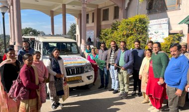 भोरंज में भी मोबाइल वैन को दिखाई हरी झंडी