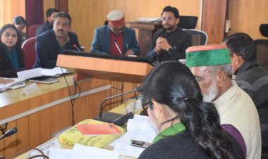 जिला परिषद की त्रैमासिक बैठक अयोजित