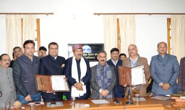 माता श्री चिंतपूर्णी मंदिर तक यात्री रोप-वे निर्माण के लिए कार्य पत्र प्रदान