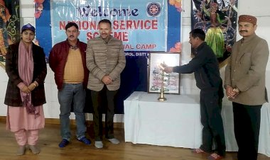 विख्यात संस्कृतिकर्मी कुलदीप गुलेरिया ने किया एनएसएस शिवर का शुभारंभ