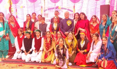 मुख्यमंत्री के राजनीतिक सलाहकार ने डिडवीं स्कूल के मेधावी विद्यार्थियों को बांटे पुरस्कार.