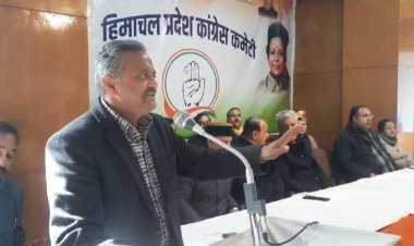 कांग्रेस पार्टी ने मनाया कांग्रेस का 139वां स्थापना दिवस नरेश चैहान बोले- देश की आदी में कांग्रेस के नेताओं का अमूल्य योगदान