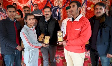 विक्रमादित्य सिंह ने कोहबाग स्कूल में वार्षिक वितरण समारोह में की शिरकत