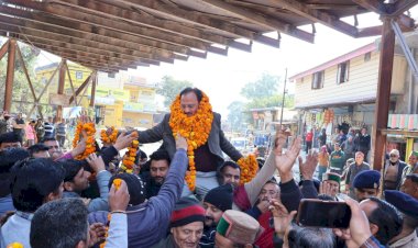 शिलाई विधानसभा क्षेत्र में विभिन्न परियोजनाओं पर खर्च किए जा रहे 100 करोड़, सतौन में एक जनसभा में बोले हर्षवर्धन चौहान