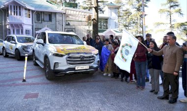 मुख्यमंत्री ने इन्नर व्हील संस्था के प्रयासों को सराहा, कार रैली को हरी झंडी दिखा रवाना किया