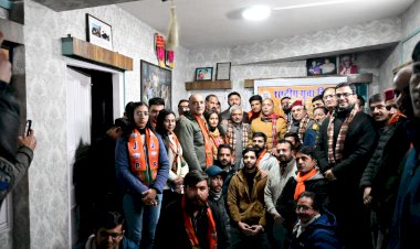 नेता प्रतिपक्ष ने साधा निशाना बोले, हर महीनें क़र्ज़  लेना नहीं भूलती है सरकार,ओपीएस दिया तो सड़कों पर क्यों हैं कर्मचारी