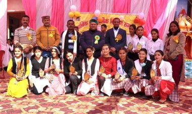 विनय कुमार ने बिरला स्कूल के वार्षिक समारोह में बतौर मुख्य अतिथि भाग लिया