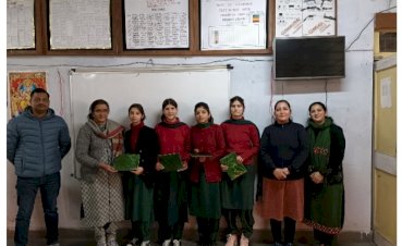 बेटी बचाओ बेटी पढ़ाओ योजना के अंर्तगत नारा लेखन : बेटियों ने भी की थी लड़ाई तब जाकर आज़ादी पाई