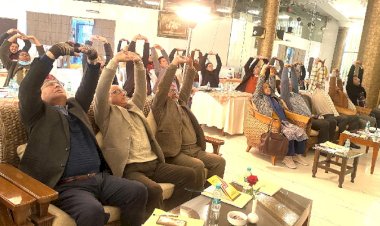 फ्यूचरिस्टिक लीडरशिप कार्यशाला में चली तनाव मुक्ति की पाठशाला