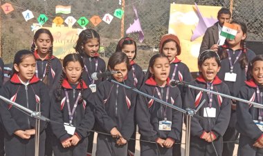 तिरंगे के रंगों से लहराया अरिहंत इंटरनेशनल स्कूल