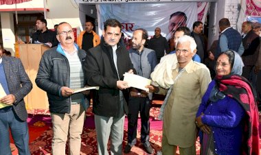 अधिकारियों, कर्मचारियों की सकारात्मक सोच ही समस्याओं के समाधान में महत्वपूर्ण : संजय अवस्थी