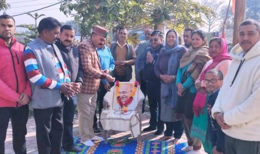 इंद्र दत्त लखनपाल ने महात्मा गांधी को दी श्रद्धांजलि