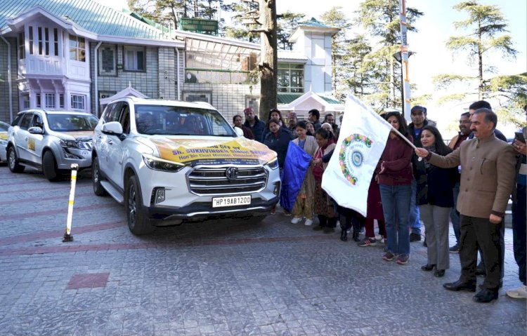 मुख्यमंत्री ने इन्नर व्हील संस्था के प्रयासों को सराहा, कार रैली को हरी झंडी दिखा रवाना किया