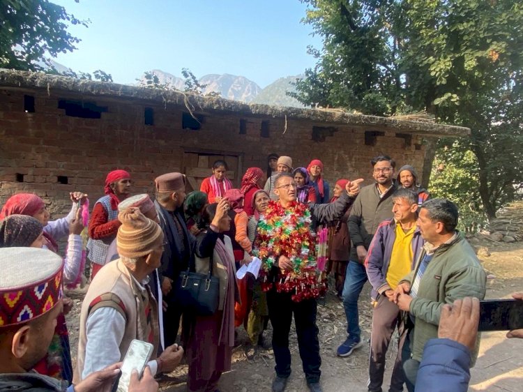 शिलाई क्षेत्र में बैकवर्ड सब एरिया प्लान के तहत चल रहे कार्यों में लायें तेजी : सुमित खिमटा