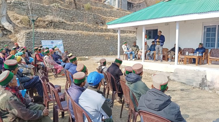 किन्नौर जिला की निचार पंचायत के वन विश्राम गृह उरनी में आयोजित किया गया विभागीय जागरूकता शिविर