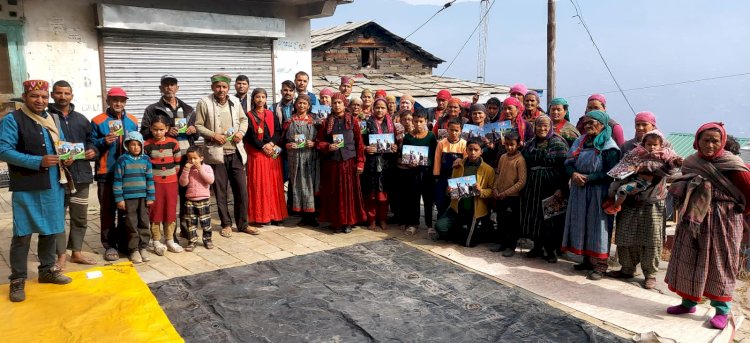 फोक मीडिया के माध्यम से गीत-संगीत व नुक्कड़ नाटकों से लोगों को दी जा रही जनकल्याणकारी योजनाओं की जानकारी