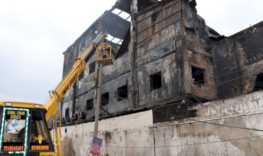 झाड़माजरी स्थित कम्पनी की दुर्घटना में अभी 04 व्यक्तियों की जानकारी प्राप्त होना शेष