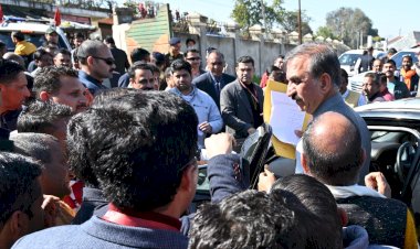 अमतर मैदान में मुख्यमंत्री का शानदार स्वागत