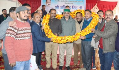 पंचायत घर के निर्माण के लिये स्वीकृत किए जा रहे एक करोड़ : अनिरूद्ध सिंह