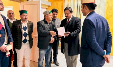 उपायुक्त ने किया एसडीएम रोहडू व बीडीओ जुब्बल के कार्यालयों का दौरा