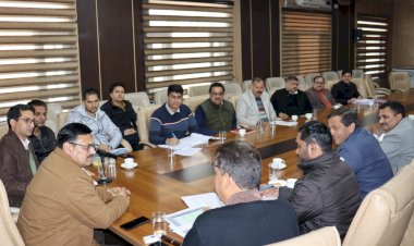 14.34 करोड़ से सिरमौर जिला के पांच अस्पताल तथा पांच स्कूल भवन रेट्रोफिटिंग तकनीक से होंगे मजबूत : एल.आर. वर्मा