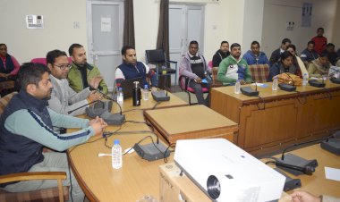 प्रशिक्षण कार्यशाला में सुरक्षित भवन निर्माण के लिए तकनीकी सहायकों को दिए टिप्स