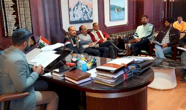 आगामी लोकसभा चुनाव के दृष्टिगत उपायुक्त ऊना  ने की राजनैतिक दलों के साथ बैठक