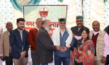 नाहन में 3.78 करोड़ की लागत से निर्मित पार्किंग का किया लोकार्पण नगर परिषद नाहन में 4 करोड़ के विभिन्न विकास कार्य प्रगति पर- अजय सोलंकी