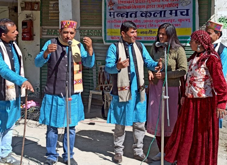 पंचायत व शिरड़ पंचायत में फोक  मीडिया से सम्बंधित कार्यक्रम प्रस्तुत