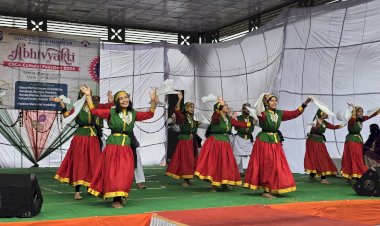 केंद्रीय छात्रसंघ के समारोह में झूमे छात्र, रैंप पर बिखेरे फैशन के जलवे