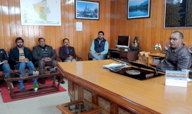 उपायुक्त ने की केंद्रीय सड़क परिवहन एवं राजमार्ग मंत्री के दौरे की तैयारियों की समीक्षा