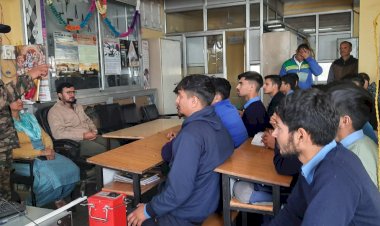 आईटीआई छात्रों को अग्निवीर बनने की दी जानकारी