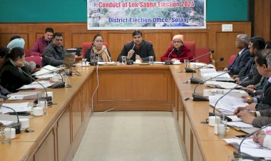 स्वीप के माध्यम से नोडल अधिकारी युवाओं को मतदान के प्रति करें जागरूक- अजय कुमार यादव