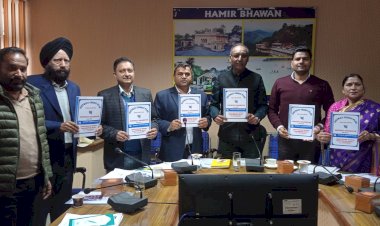 जिला हमीरपुर में 2002 करोड़ के ऋण देने का लक्ष्य : अमरजीत सिंह