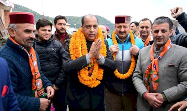 पहले लाखों करोड़ों के घोटाले होते थे अब मोदी सरकार लाखों करोड़ के उद्घाटन और शिलान्यास कर रही है : जयराम  ठाकुर