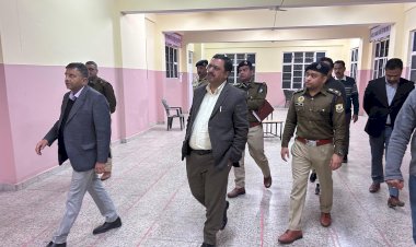 ज़िला निर्वाचन अधिकारी ने जांची स्ट्रांग रूम एवं मतदान केन्द्र की व्यवस्था