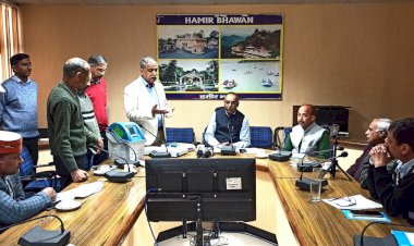 मतदाता जागरुकता कार्यक्रमों में मीडिया का सहयोग जरूरी: अमरजीत सिंह