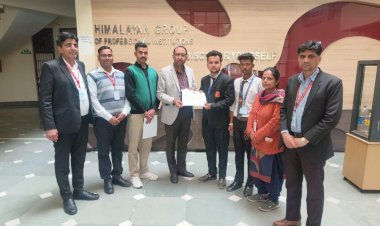 हिमालयन इंस्टीट्यूट कालाआम्ब के करण कुमार ने पोस्टर मेकिंग प्रतियोगिता में पाया प्रथम स्थान