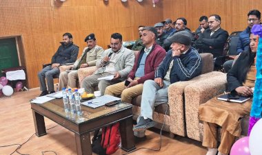 आगामी लोकसभा चुनावों को लेकर एसडीएम जुब्बल ने ली बैठक