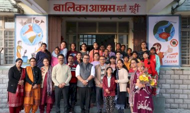 राष्ट्रीय मानवाधिकार आयोग के स्पेशल मॉनिटर ने किया बालिका आश्रम का निरीक्षण