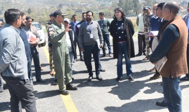 उपायुक्त तोरुल एस रवीश ने भुंतर स्थित हवाई अड्डे पर निर्माणाधीन एनसीसी हैंगर का जायजा लिया